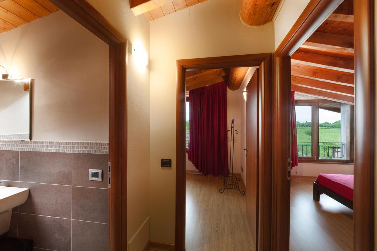 La Casa Del Nonno Aparthotel Monzambano Eksteriør bilde