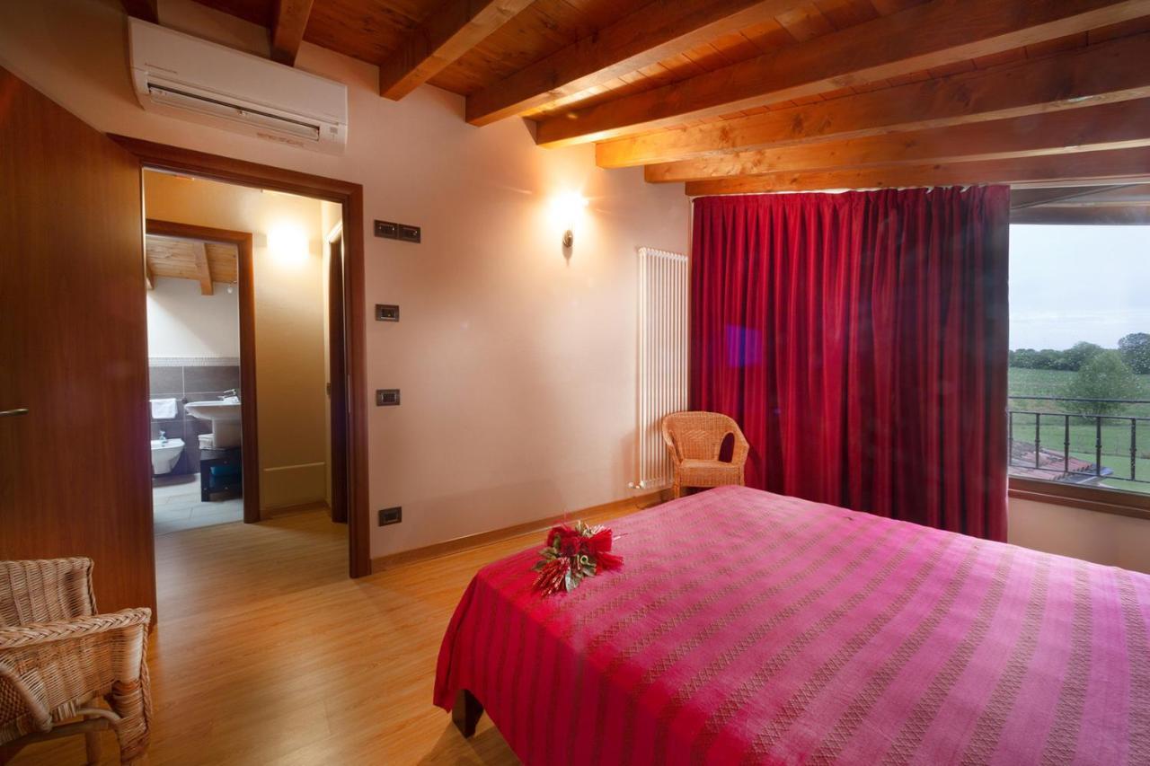 La Casa Del Nonno Aparthotel Monzambano Eksteriør bilde